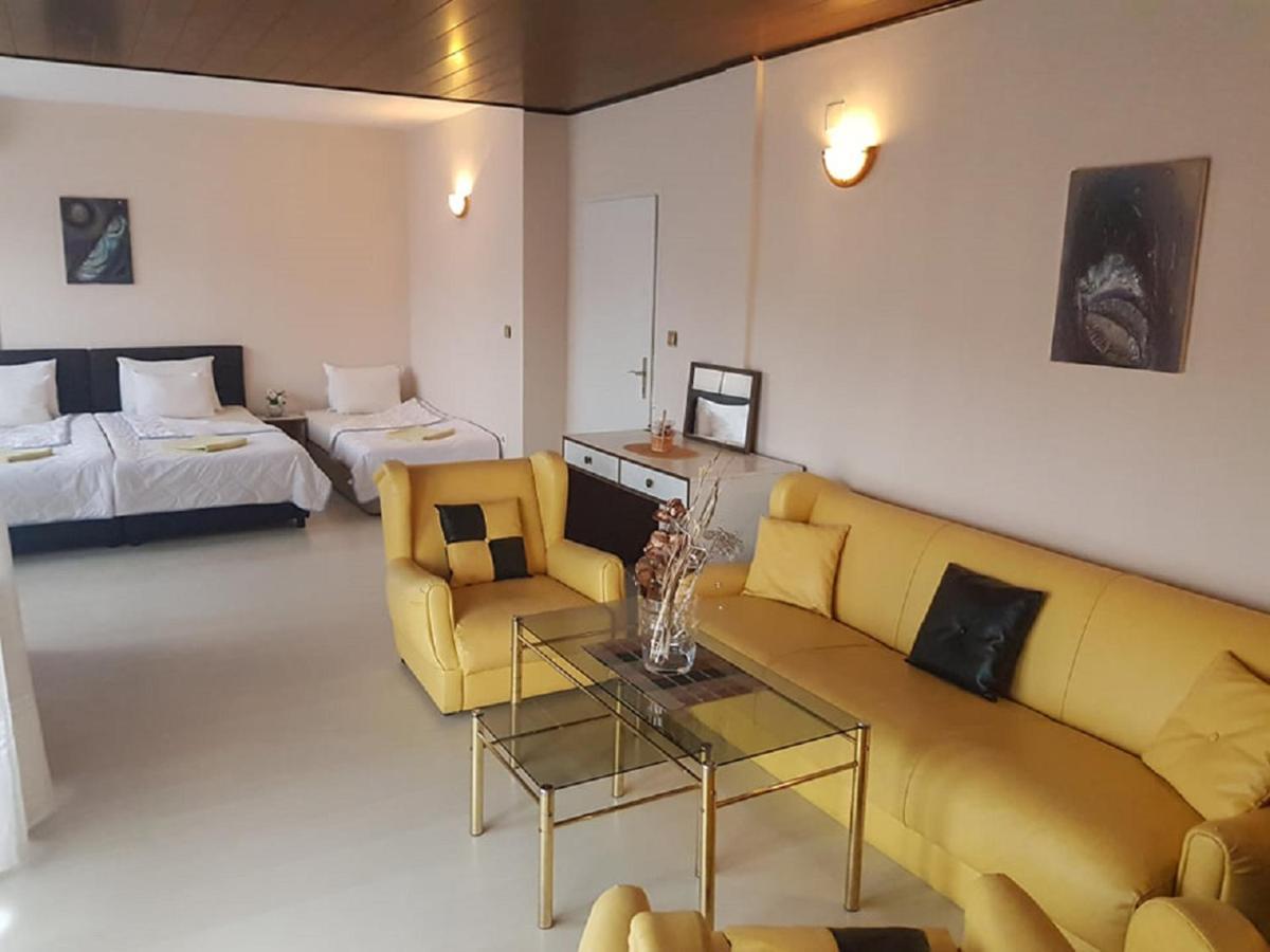 Villa Amsterdam โอครีด ภายนอก รูปภาพ