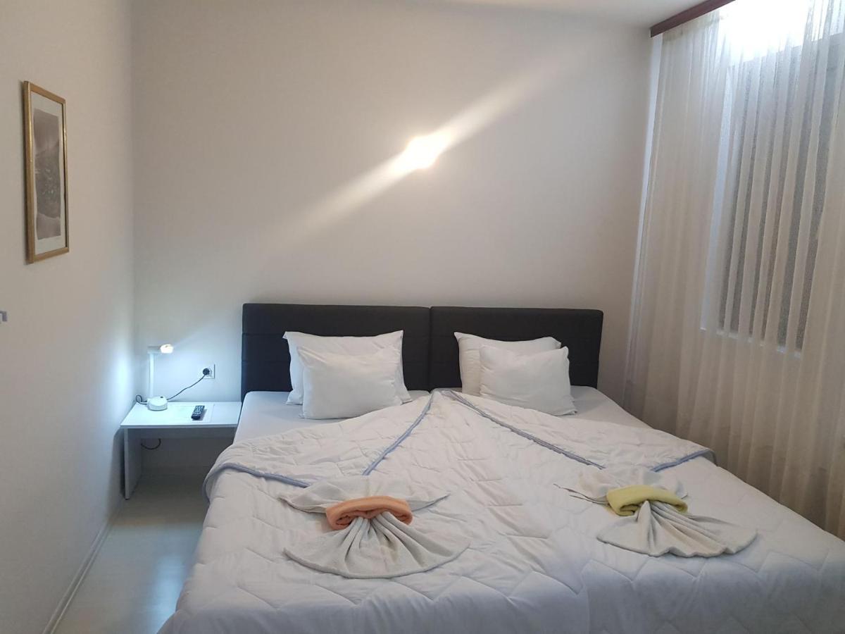 Villa Amsterdam โอครีด ภายนอก รูปภาพ
