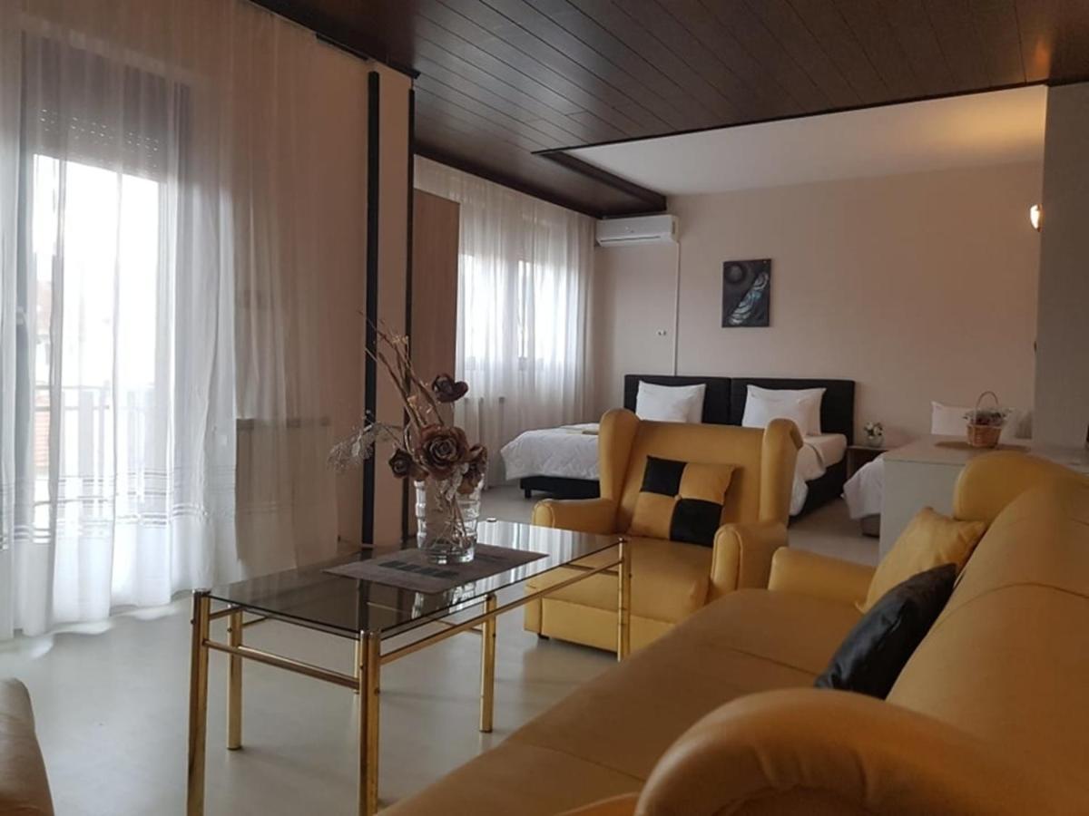 Villa Amsterdam โอครีด ภายนอก รูปภาพ