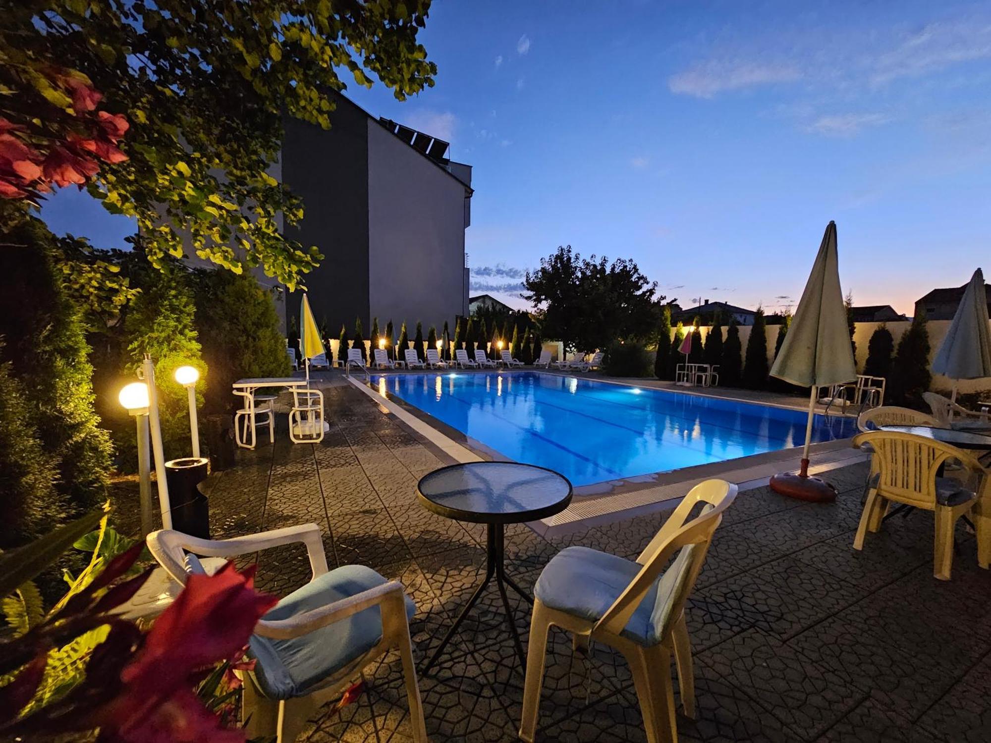 Villa Amsterdam โอครีด ภายนอก รูปภาพ